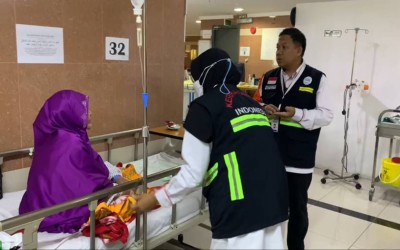 Nenek Hadiah, dan Keluarga Barunya di Tanah Suci